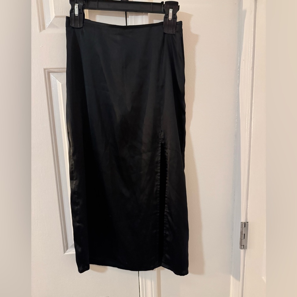 Abercrombie & Fitch Black Midi Skirt
